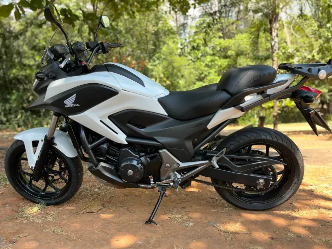 HONDA NC 750X ABS - Revisada, excelente estado de conservação.