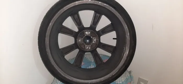 Rodas aro 17' com pneus - 185/40ZR17 82W Delinte.
