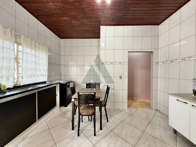 Casa com 4 dormitórios à venda - Chácaras Alvorada - Itapetininga/SP