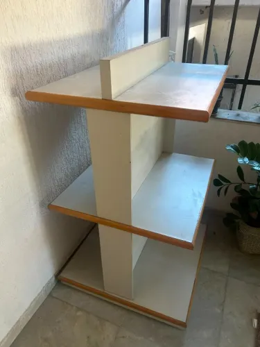 Vende-se móvel expositor