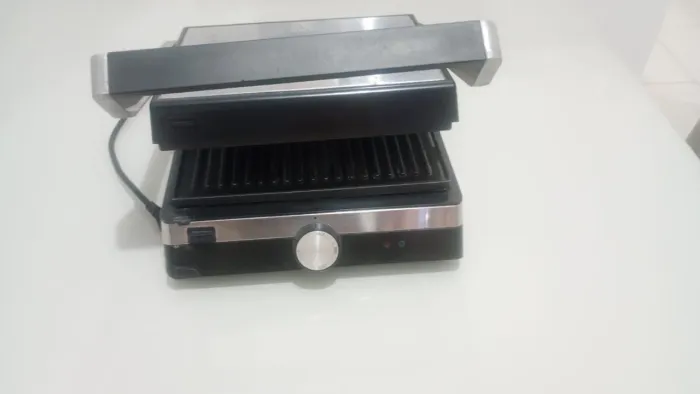 Grill pilco 2 em 1 chapas removíveis e abertura 180°