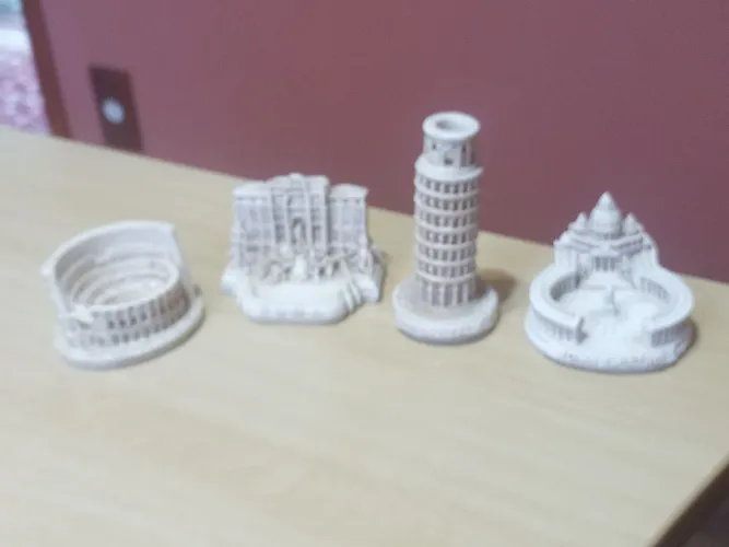 CONJUNTO DE MINIATURAS ? MONUMENTOS HISTÓRICOS DA ITÁLIA (Trazido de Florença - Itália)