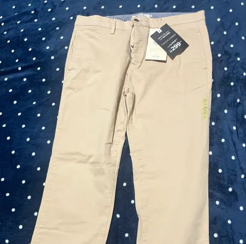 Calça Adlifestyle na etiqueta 