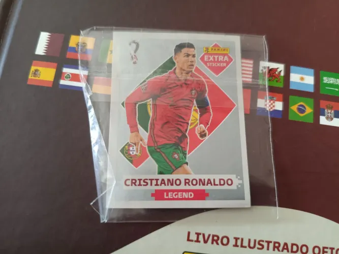 Figurinha legend 2022 Cristiano Ronaldo prata
