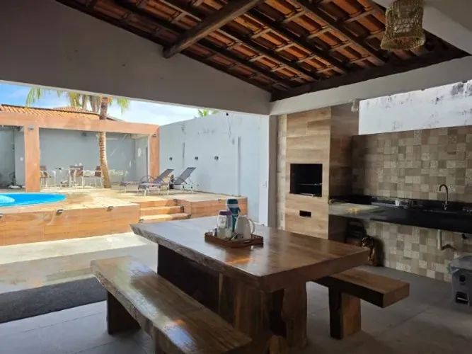 CASA EM SALINAS NO MAÇARICO