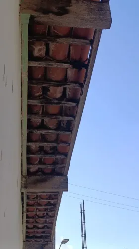 Linhas , caibros e ripas em Jatobá .
