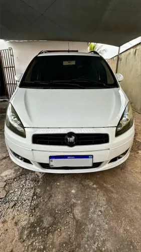 Fiat Idea Attractive 1.4 Fire Flex 8V 5P 2012
