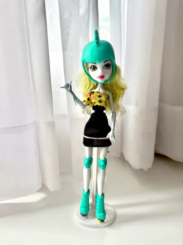 monster high lagoona roller maze
