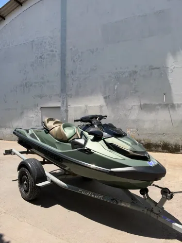 VENDO JET SKI GTX LIMIT 300 ano 2022