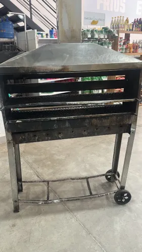 Churrasqueira de espetinho