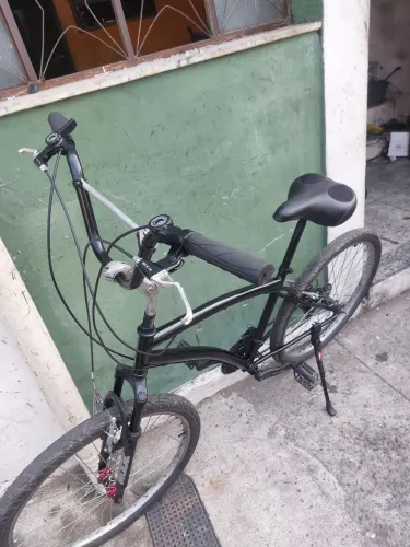 Bike em perfeito estado de conservação e uso, não precisa fazer nada só pegar e andar