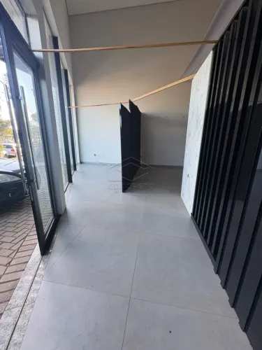Salão Comercial em Localização Estratégica ? Em frente ao Aeroclube, próximo ao Bauru Shop