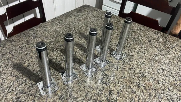 Pé para móveis metal
