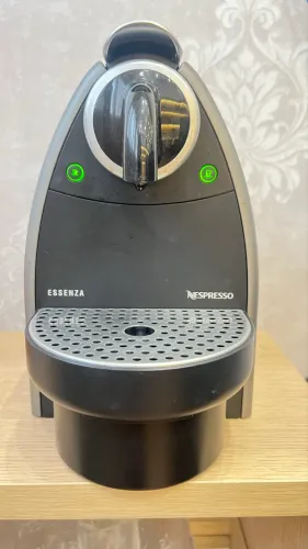 Máquina de café Nespresso 