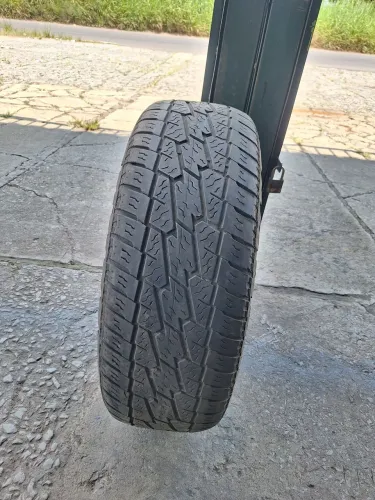 Pneu 225 60 18 Delinte (meia-vida)