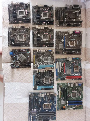 Placa mãe desktop (sucata)