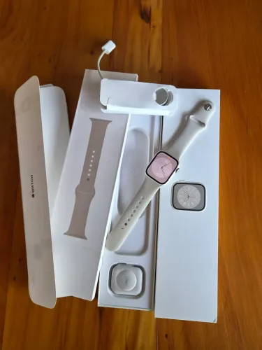 Apple Watch Series 8, gps, 41mm, prata estelar, completo, pulseira original e 8 pulseiras
