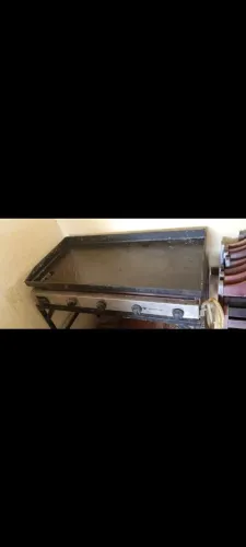 Pra vender rápido uma chapa de 1 metrô por 50 pouco usada