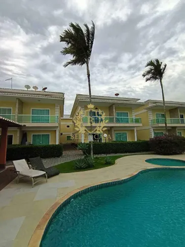 Casa com 3 suítes à venda, de frente para o canal Peró, Cabo Frio/RJ