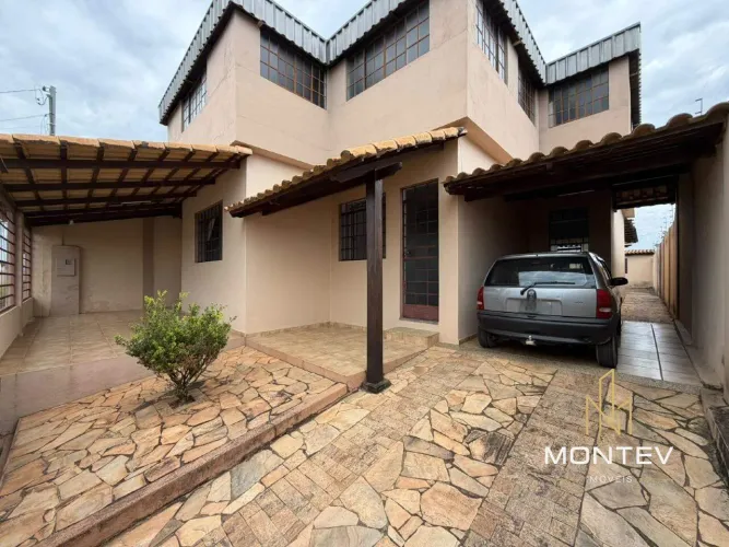 Casa residencial à venda no Bairro Belvedere, em Divinópolis/MG