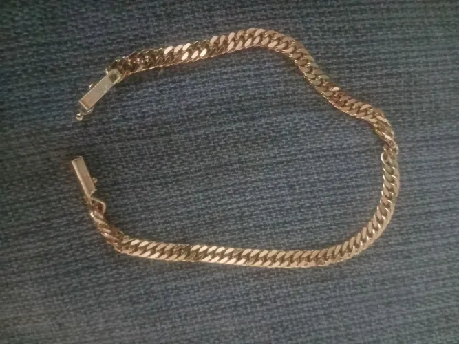 Pulseira masculina dourada de 3mm de Feixo Gaveta com Trava feita em moeda antiga*nova*!
