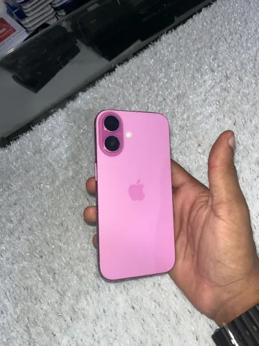 iPhone 16