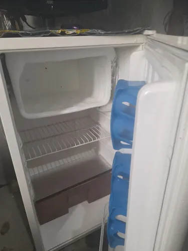 Vendo frigobar cônsul feito somente uma pintura 400