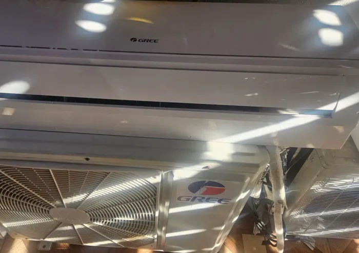 Ar condicionado 18 mil btus inverter semi novo ta muito barato