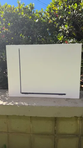 MACBOOK AIR M5 MIDNIGHT tela 13" 16GB RAM SSD 512GB NOVO LACRADO