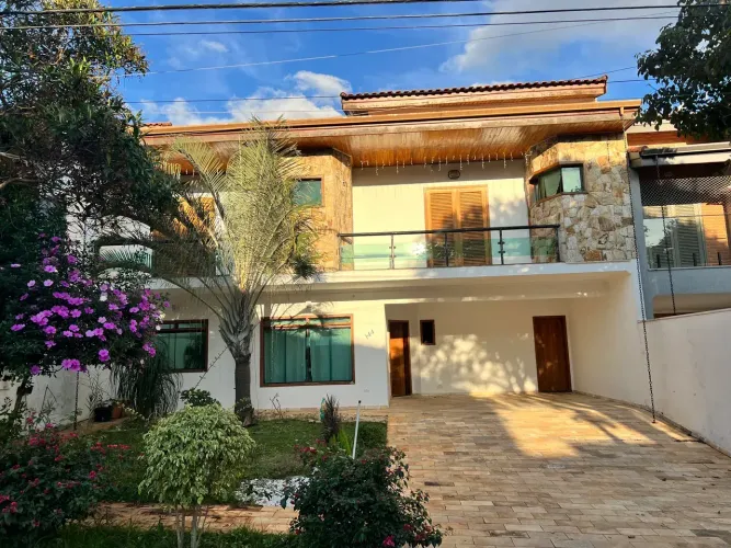 Sobrado para locação, Granja Olga, 3 suítes, escritório, piscina, planejados, espaço gourm