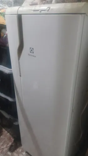 Geladeira eletrolux 
