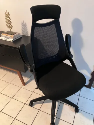 Cadeira escritório executiva seminova