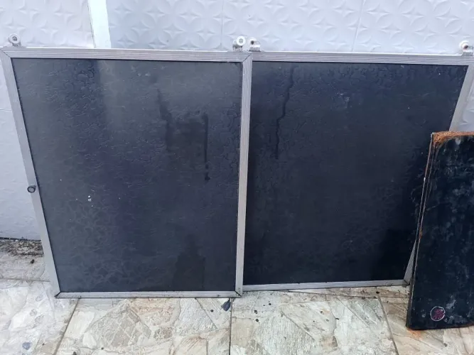 PORTAS EM ACRÍLICO PARA ARMÁRIO