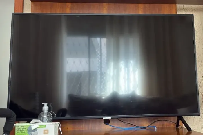 Tv Samsung UN50NU7100G para retirada de peças