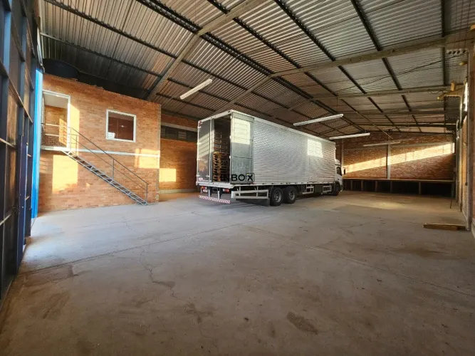 PAVILHÃO COM 500M² EM TAMANDARÉ NA CIDADE DE GARIBALDI