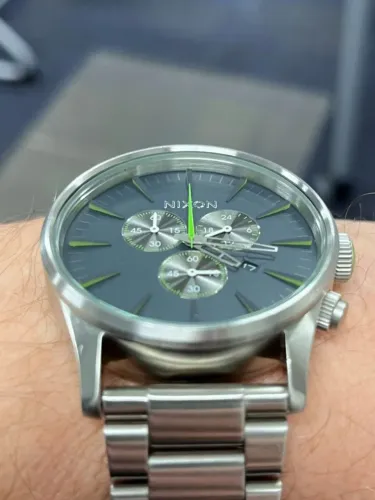 relogio nixon sentry chrono