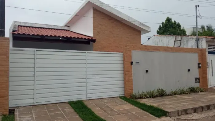 Casa com 3 dormitórios à venda por R$ 385.000,00 em Nova Mangabeira