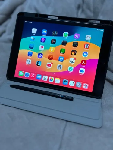 iPad 9ª Geração 64GB Prata + Caneta WB e Capa (Kit Completo)