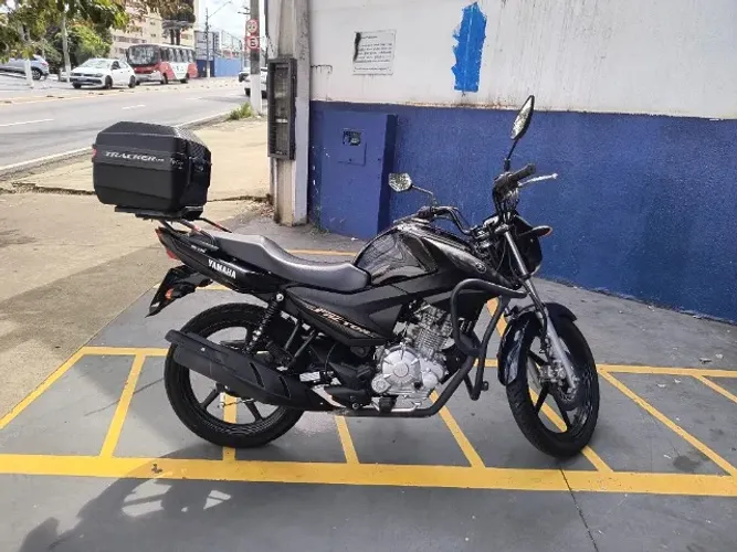 Factor 125i ED 2024 Flex Apenas 4.900 km rodados.