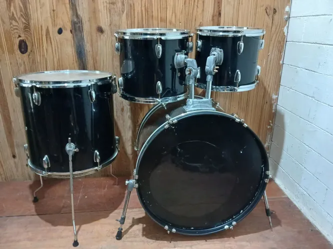 Bateria Musical apenas tambores