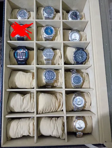 Coleção de Relógios de Pulso + Porta-relógios