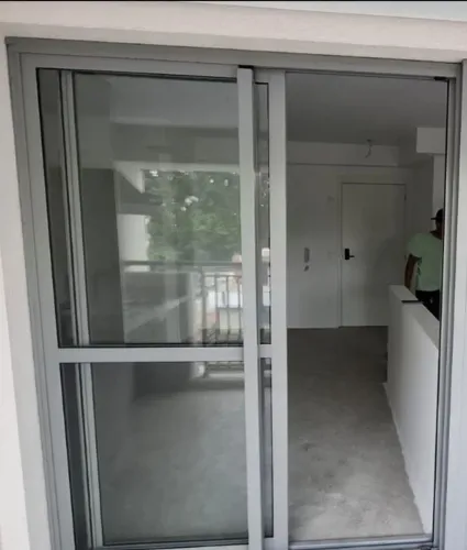 Porta alumínio 2 folhas