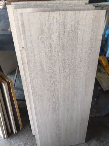 Vendo MDF de guarda roupa valor 180