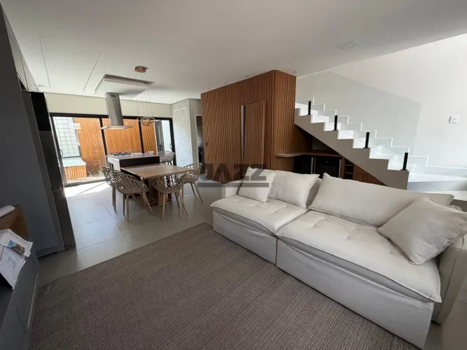 Alphaville Campinas: Linda Casa de 130 m² com 3 Suítes e Lazer Privativo