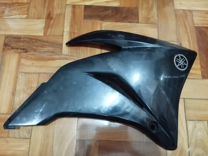 Carenagem Aba lateral DIREITA Tanque LANDER 250 ano 2010