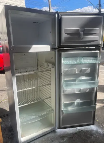 Geladeira Consul funcionando perfeitamente