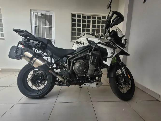 Triumph Tiger 1200 2019 Branca Perolizada com 24mil km