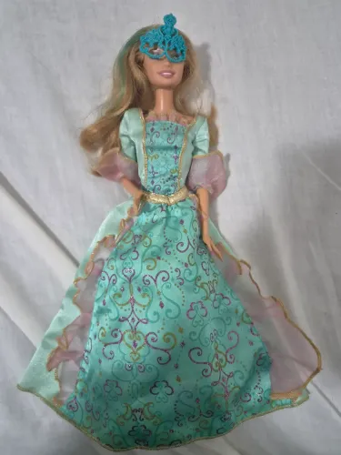 Barbie e as 3 Mosqueteiras - Aramina/Vestido Verde