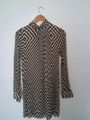 Vestido estampa geométrica