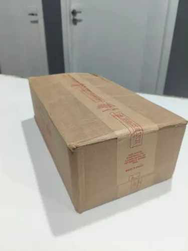Caixa Figurinha Panini 1.000 envelopes lacrada